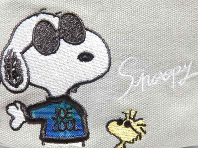 【スヌーピー】可愛い♪伸びるリール&定期パスケース付 刺繍デイリーポーチ < アニメ/コミック/キャラクター 【スヌーピー】可愛い♪伸びるリール&定期パスケース付 刺繍デイリーポーチ < アニメ/コミック/キャラクターの