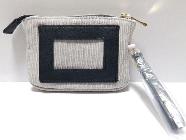 【スヌーピー】可愛い♪伸びるリール&定期パスケース付 刺繍デイリーポーチ < アニメ/コミック/キャラクター 【スヌーピー】可愛い♪伸びるリール&定期パスケース付 刺繍デイリーポーチ < アニメ/コミック/キャラクターの