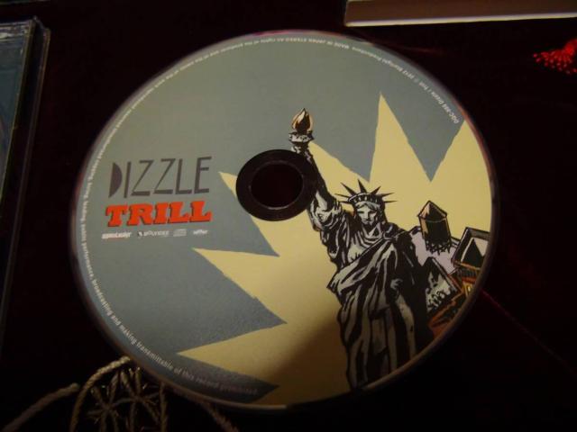 DIZZLE TRILL AoZbg A 󏭉l!B  CD/DVD/rfI 