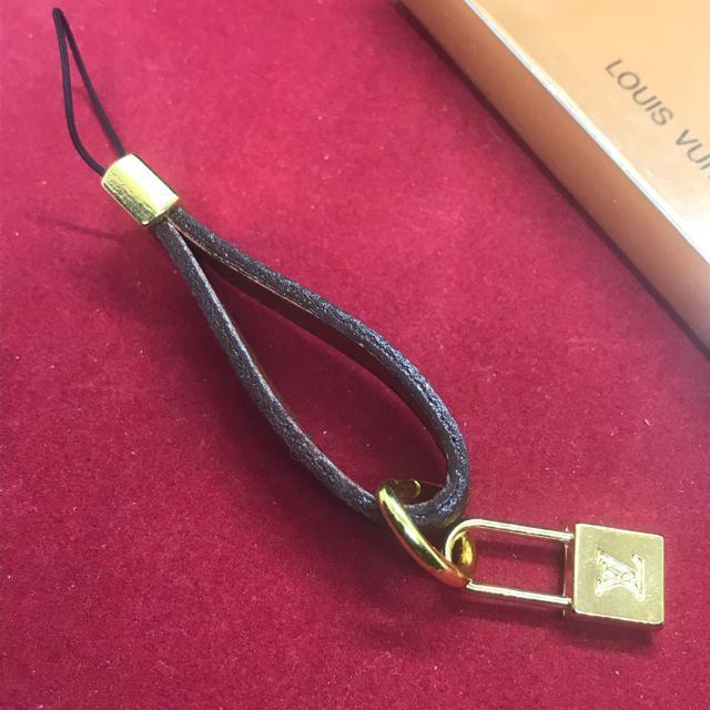 美品 正規品 ルイヴィトン モノグラム パドロック付きストラップ < ブランド  美品 正規品 ルイヴィトン モノグラム パドロック付きストラップ < ブランドの