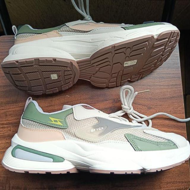 新品 25.5m メンズ スニーカー グレー シューズ 靴 サンダル 男女兼用 < 男性ファッション 新品 25.5m メンズ スニーカー グレー シューズ 靴 サンダル 男女兼用 < 男性ファッションの