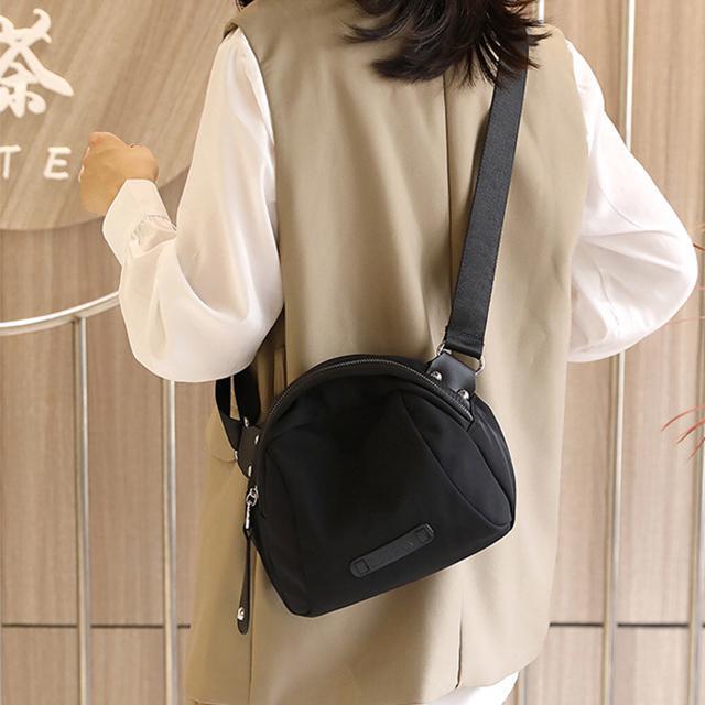 送料無料 新品 ボディバッグ 軽量 ミニショルダーバッグ < 女性ファッション  送料無料 新品 ボディバッグ 軽量 ミニショルダーバッグ < 女性ファッションの