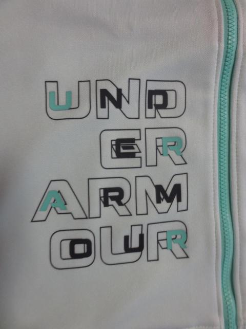 UNDER ARMOUR  A_[A[}[@|GXe@tWbv@㒅@YLG