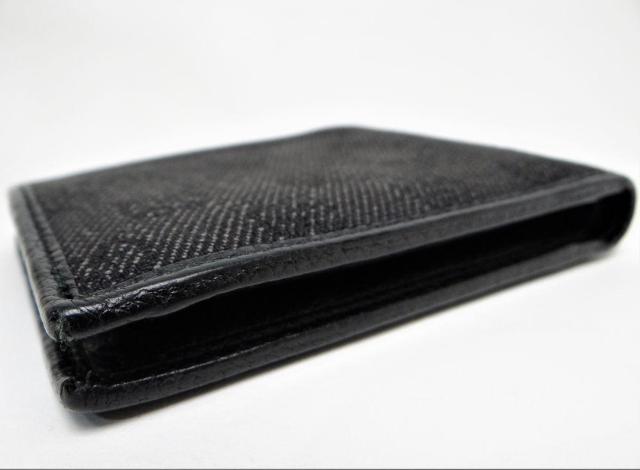 GUCCI グッチ 143384 GGキャンバス 二つ折り財布 ブラック【送料無料】 < ブランド GUCCI グッチ 143384 GGキャンバス 二つ折り財布 ブラック【送料無料】 < ブランドの