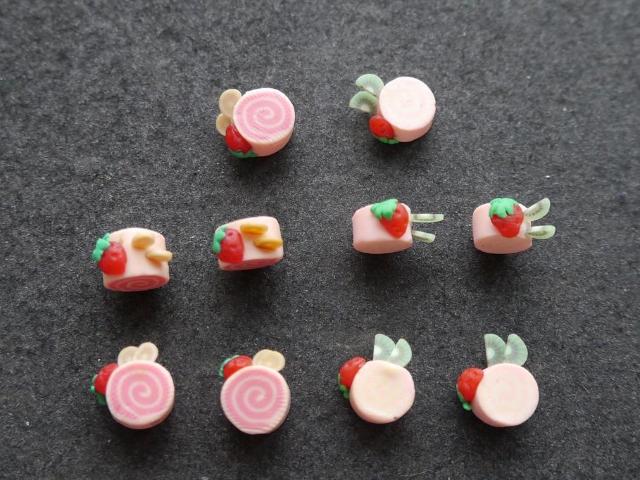 粘土パーツ 手芸・アクセサリーパーツ  苺ロールケーキ パーツ 10個セット ネイルパーツ デコパーツ  < 香水/コスメ/ネイル  粘土パーツ 手芸・アクセサリーパーツ  苺ロールケーキ パーツ 10個セット ネイルパーツ デコパーツ   < 香水/コスメ/ネイルの