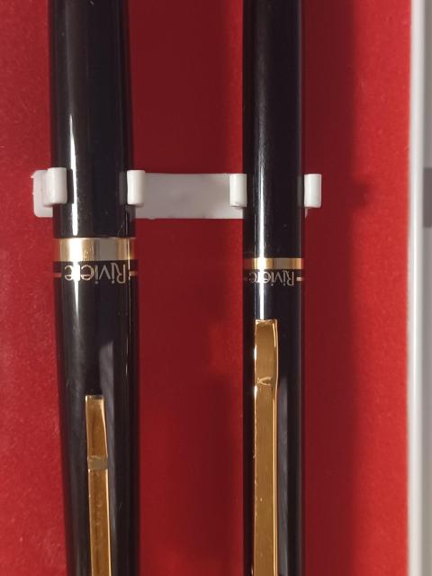 プラチナ万年筆(ジャンク)+シャープペンシル 2本セット ケース付き < インテリア/ライフ  プラチナ万年筆(ジャンク)+シャープペンシル 2本セット ケース付き < インテリア/ライフの