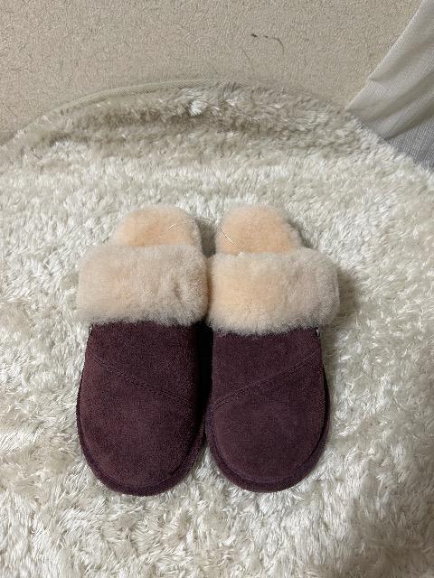 VinuknuuksheepskinT_