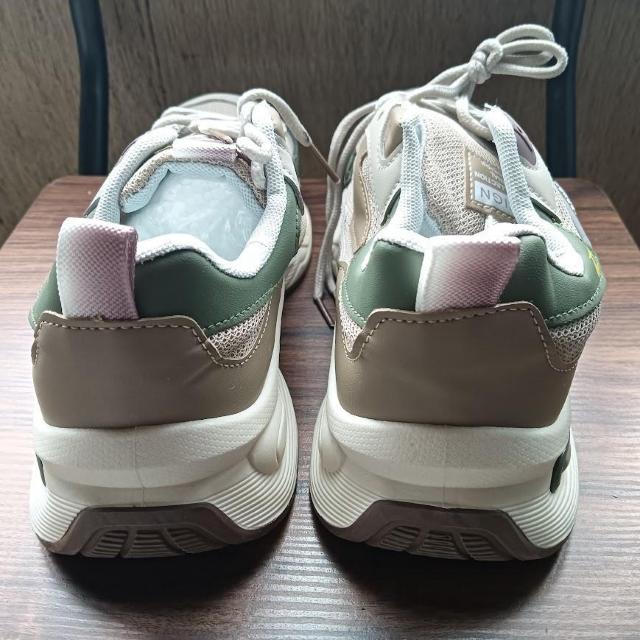 新品 26cm スニーカー ベージュ シューズ 靴 メンズ カジュアル < 男性ファッション  新品 26cm スニーカー ベージュ シューズ 靴 メンズ カジュアル < 男性ファッションの