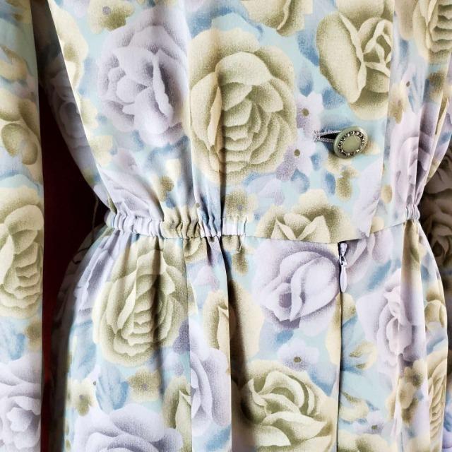 込み★絵麻亥由★素敵!!薔薇柄フレアーロングワンピース★9号★訳アリ < 女性ファッション 込み★絵麻亥由★素敵!!薔薇柄フレアーロングワンピース★9号★訳アリ < 女性ファッションの