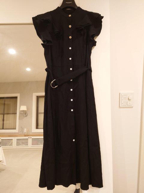 黒ロングワンピース 半袖フリル Мサイズ < 女性ファッション 黒ロングワンピース 半袖フリル Мサイズ < 女性ファッションの