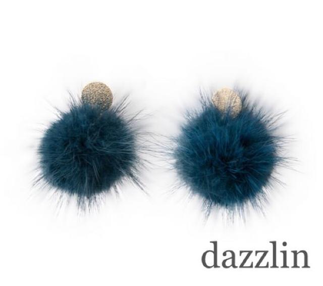 定価2,090円●ふわふわ ミンクファー【新品】ミンクファーイヤリング●dazzlinダズリン●ブルーグリーン緑青×ゴールド < ブランド 定価2,090円●ふわふわ ミンクファー【新品】ミンクファーイヤリング●dazzlinダズリン●ブルーグリーン緑青×ゴールド < ブランドの