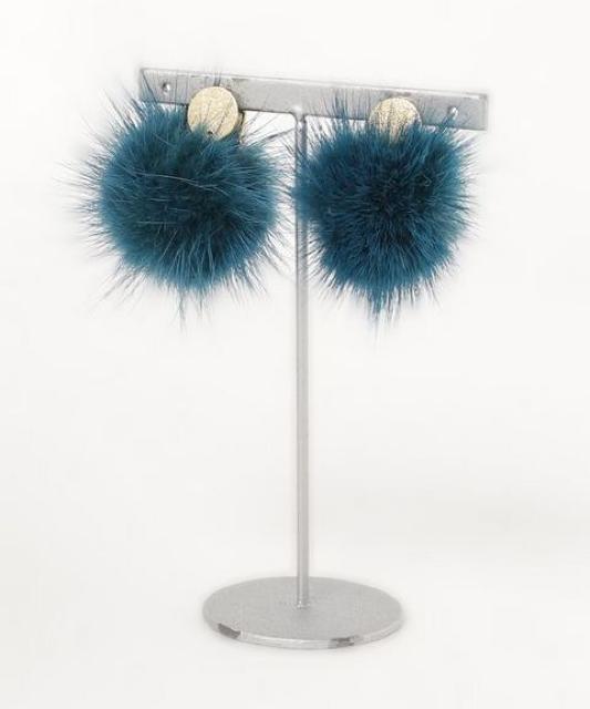 定価2,090円●ふわふわ ミンクファー【新品】ミンクファーイヤリング●dazzlinダズリン●ブルーグリーン緑青×ゴールド < ブランド 定価2,090円●ふわふわ ミンクファー【新品】ミンクファーイヤリング●dazzlinダズリン●ブルーグリーン緑青×ゴールド < ブランドの