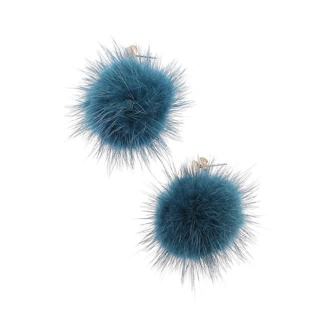 定価2,090円●ふわふわ ミンクファー【新品】ミンクファーイヤリング●dazzlinダズリン●ブルーグリーン緑青×ゴールド < ブランド 定価2,090円●ふわふわ ミンクファー【新品】ミンクファーイヤリング●dazzlinダズリン●ブルーグリーン緑青×ゴールド < ブランドの