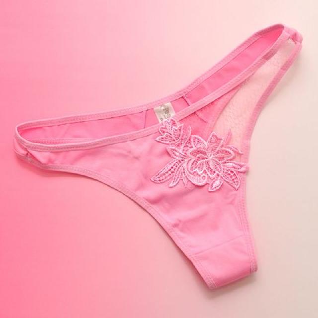 n[tbVƉԕ̑fGȃ^KV[c@sN  t@bV 