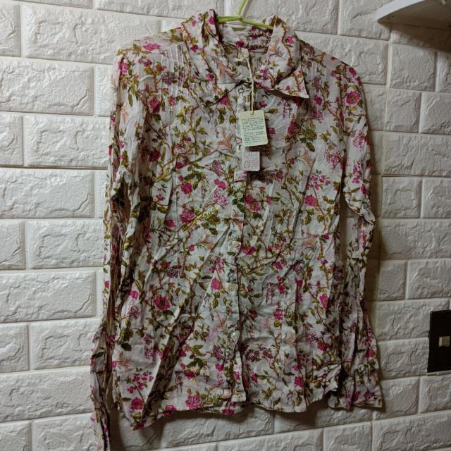 ZAKANAKA★新品★薄手花柄長袖シャツ/白/M < 女性ファッション  ZAKANAKA★新品★薄手花柄長袖シャツ/白/M  < 女性ファッションの