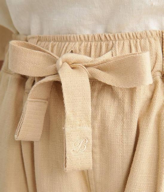 *BLUCIELO* ストレッチピケ サーカスパンツ 新品 ベージュ < 女性ファッション *BLUCIELO* ストレッチピケ サーカスパンツ 新品 ベージュ < 女性ファッションの