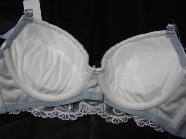 �z���C�g�ƃ��C�g�O���[�g���b�V�T�l���C���[����