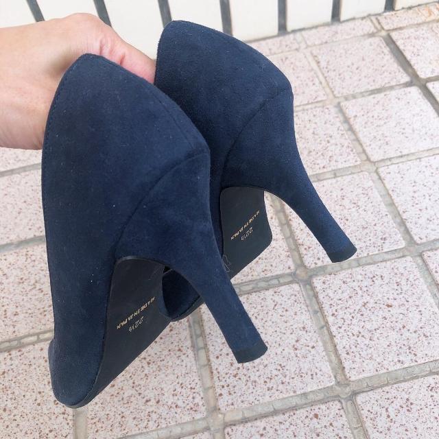 ◆R&E/アール&イー◆定番ポインテッドパンプス★ネイビー22.5cm*8.5cmヒール美品♪ギャル < ブランド ◆R&E/アール&イー◆定番ポインテッドパンプス★ネイビー22.5cm*8.5cmヒール美品♪ギャル < ブランドの