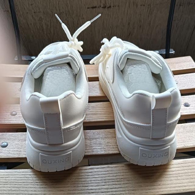 新品 25cm レディース スニーカー ホワイト シューズ 靴 厚底 < 女性ファッション  新品 25cm レディース スニーカー ホワイト シューズ 靴 厚底 < 女性ファッションの