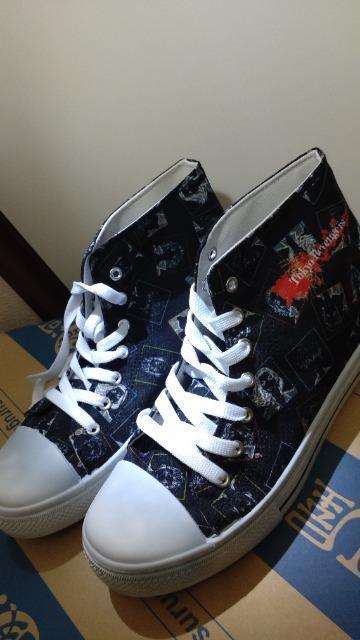 ■新品未使用品■東京リベンジャーズ ハイカットスニーカー ロゴ入り アニメタイプ 27cm 黒 < 男性ファッション  ■新品未使用品■東京リベンジャーズ ハイカットスニーカー ロゴ入り アニメタイプ 27cm 黒  < 男性ファッションの