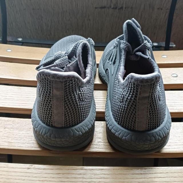 新品 20cm スニーカー グレー 子供靴 キッズ 靴 シューズ ローカット < キッズ/ベビー  新品 20cm スニーカー グレー 子供靴 キッズ 靴 シューズ ローカット < キッズ/ベビーの