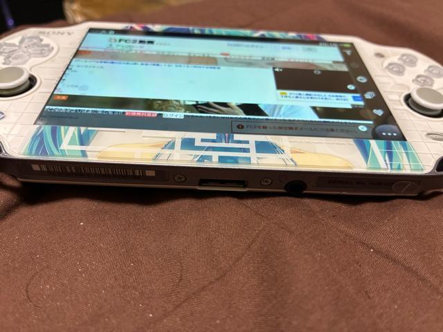 PSVita ~N Limited Edition Wi-Fif {  Q[{/\tg 