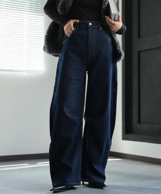 ap retroデニムカーブパンツ < 女性ファッション ap retroデニムカーブパンツ < 女性ファッションの