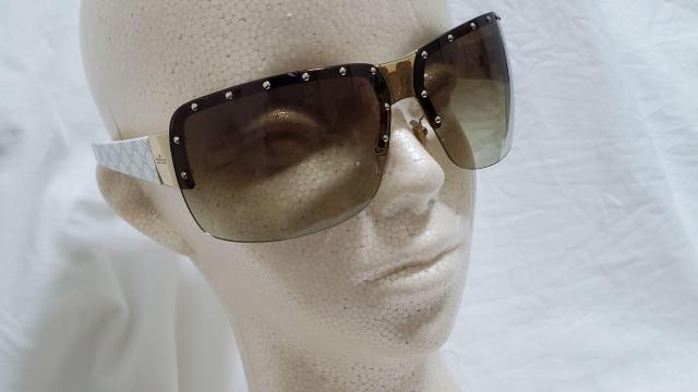 正規美 グッチ スタッズ ロックテイスト メタルフレームサングラス 茶 白テンプル アイコンプレート GGロゴ シマ ビッグレンズ < ブランド  正規美 グッチ スタッズ ロックテイスト メタルフレームサングラス 茶 白テンプル アイコンプレート GGロゴ シマ ビッグレンズ < ブランドの
