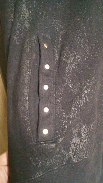 送料込み・DIO DEEPブラック〜パーカー〔美品〕バンドマン必見 < 男性ファッション  送料込み・DIO DEEPブラック〜パーカー〔美品〕バンドマン必見 < 男性ファッションの