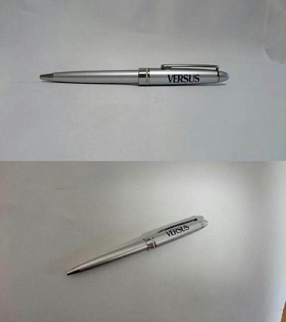 正規新古 限定 VERSUS VERSACE ヴェルサーチ ヴェルサス ロゴ文字 ボールペン サインペン 筆記○男女兼用 < インテリア/ライフ  正規新古 限定 VERSUS VERSACE ヴェルサーチ ヴェルサス ロゴ文字 ボールペン サインペン 筆記○男女兼用 < インテリア/ライフの
