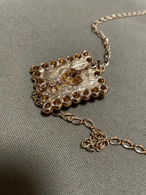 キラキラデザイン ネックレス タグ付き < 女性アクセサリー/時計 キラキラデザイン ネックレス タグ付き < 女性アクセサリー/時計の