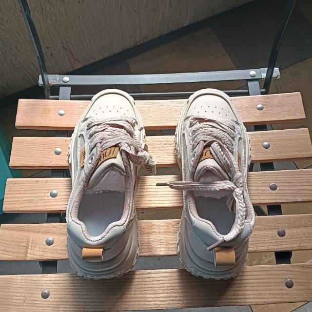 新品 23cm レディース スニーカー ブラウン シューズ 靴 ローカット < 女性ファッション  新品 23cm レディース スニーカー ブラウン シューズ 靴 ローカット < 女性ファッションの