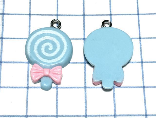 1054 水色 渦巻きロリポップ 2個 樹脂チャーム アクセサリーパーツ キャンディ 飴 < ペット/手芸/園芸 1054 水色 渦巻きロリポップ 2個 樹脂チャーム アクセサリーパーツ キャンディ 飴 < ペット/手芸/園芸の