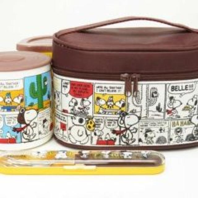 《New》スヌーピー★便利なフォーク&バッグ付*保温ジャー付ランチボックス/弁当箱 < インテリア/ライフ 《New》スヌーピー★便利なフォーク&バッグ付*保温ジャー付ランチボックス/弁当箱 < インテリア/ライフの