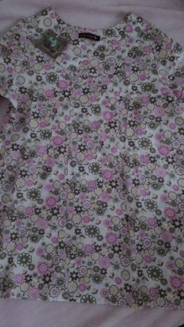 送料半額♪新品未使用M〜Lサイズ不思議な花柄模様♪ヽ(´▽`)/♪ < 女性ファッション  送料半額♪新品未使用M〜Lサイズ不思議な花柄模様♪ヽ(´▽`)/♪  < 女性ファッションの