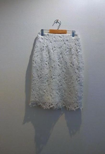 INGNI イング◆ホワイト 白 総レース タイト スカート Mサイズ < ブランド  INGNI イング◆ホワイト 白 総レース タイト スカート Mサイズ  < ブランドの