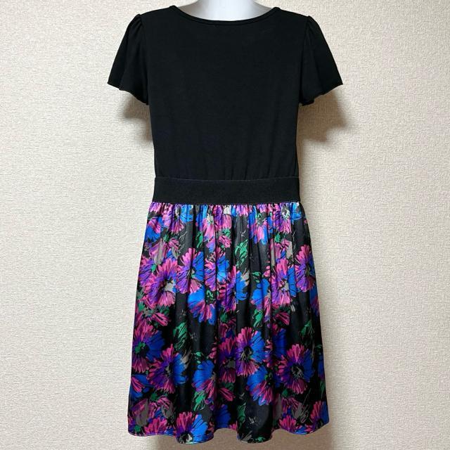 【Smacky Glam】胸元ジップ☆花柄サテン切替コンビワンピース < ブランド  【Smacky Glam】胸元ジップ☆花柄サテン切替コンビワンピース < ブランドの