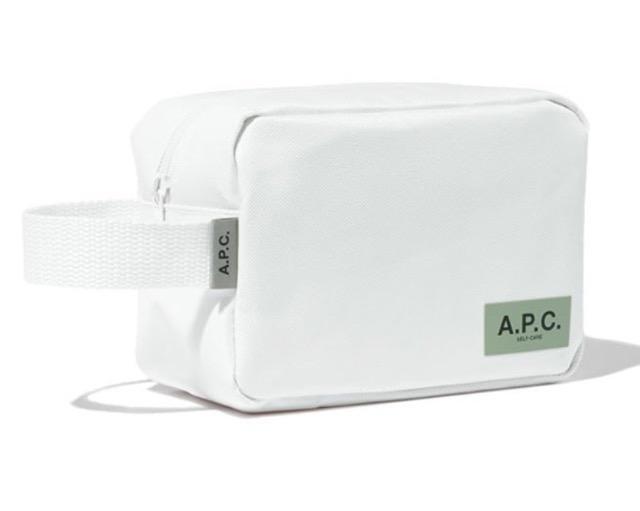 UOMO �E�I���G���t�^��A.P.C.���Z���t�P�A�|�[�`�� 