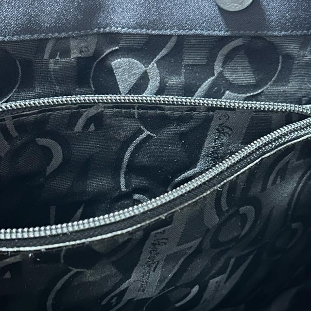 美品 Salvatore Ferragamo フェラガモ ヴァラチェーン ショルダーバッグ AU-21 8803 ナイロン < ブランド 美品 Salvatore Ferragamo フェラガモ ヴァラチェーン ショルダーバッグ AU-21 8803 ナイロン < ブランドの