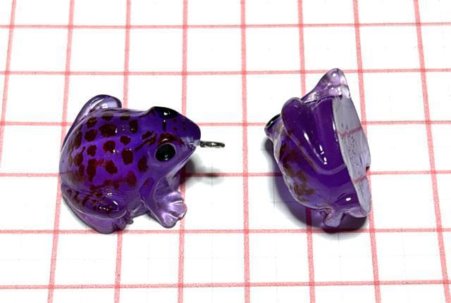 621 立体のカエルちゃん 紫1個 ミニチュアチャーム 蛙 アクセサリーパーツ オブジェなどにも < ペット/手芸/園芸 621 立体のカエルちゃん 紫1個 ミニチュアチャーム 蛙 アクセサリーパーツ オブジェなどにも < ペット/手芸/園芸の