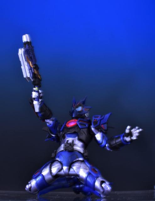 中古  S.H.フィギュアーツ 仮面ライダー バルカン アサルトウルフ 写真の物のみ < ホビー  中古  S.H.フィギュアーツ 仮面ライダー バルカン アサルトウルフ 写真の物のみ < ホビーの