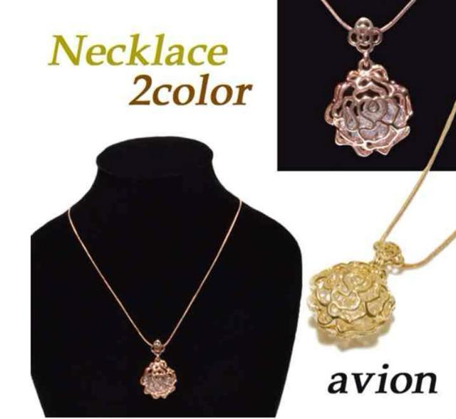 CZ入り花型プレートネックレス < 女性アクセサリー/時計  CZ入り花型プレートネックレス  < 女性アクセサリー/時計の