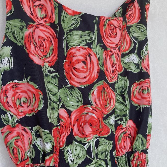 EMODA 花柄 ノースリ ミニ丈 ペプラム ワンピース ミニドレス M N2m < ブランド EMODA 花柄 ノースリ ミニ丈 ペプラム ワンピース ミニドレス M N2m < ブランドの