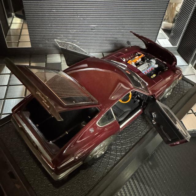 絶版未展示品 京商 1/18 ニッサン フェアレディ 240Z-G マルーン < ホビー  絶版未展示品 京商 1/18 ニッサン フェアレディ 240Z-G マルーン < ホビーの