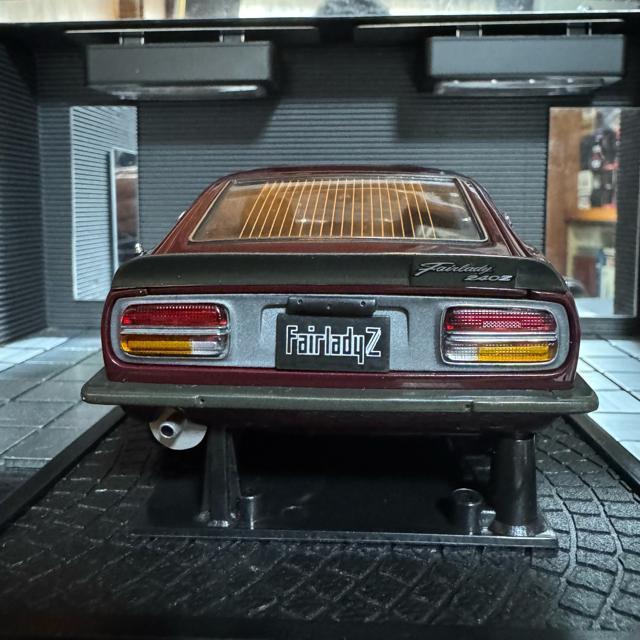 絶版未展示品 京商 1/18 ニッサン フェアレディ 240Z-G マルーン < ホビー  絶版未展示品 京商 1/18 ニッサン フェアレディ 240Z-G マルーン < ホビーの