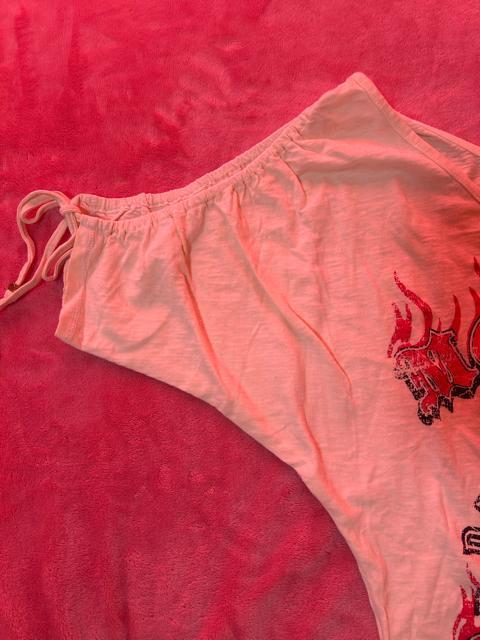 d.i.a.  オフショルダー風 肩から袖絞り結び  アメリカ星条旗プリント 両サイドシャーリングトップス 新品未使用 < ブランド  d.i.a.  オフショルダー風 肩から袖絞り結び  アメリカ星条旗プリント 両サイドシャーリングトップス 新品未使用 < ブランドの