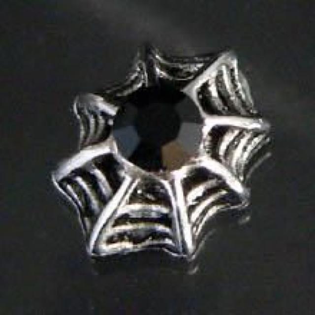 最高級.存在感【プラチナ】ブラックストーンスパイダーネット ピアス < 男性アクセサリー/時計 最高級.存在感【プラチナ】ブラックストーンスパイダーネット ピアス < 男性アクセサリー/時計の