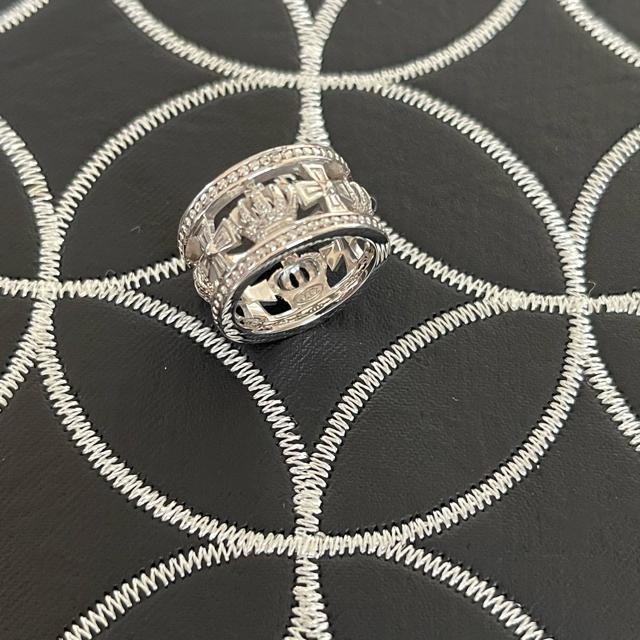 新品◆JUSTIN DAVIS◆MEDIEVAL WEDDING BAND RING◆7号◆クロスクラウンリング◆定価29,700 < ブランド  新品◆JUSTIN DAVIS◆MEDIEVAL WEDDING BAND RING◆7号◆クロスクラウンリング◆定価29,700 < ブランドの