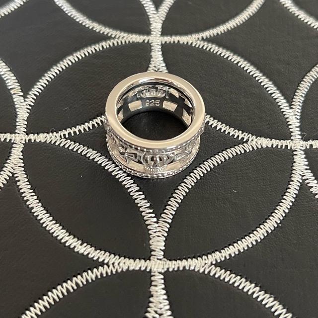 新品◆JUSTIN DAVIS◆MEDIEVAL WEDDING BAND RING◆7号◆クロスクラウンリング◆定価29,700 < ブランド  新品◆JUSTIN DAVIS◆MEDIEVAL WEDDING BAND RING◆7号◆クロスクラウンリング◆定価29,700 < ブランドの