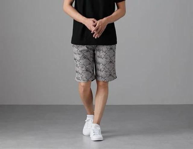 Mサイズ!高貴紳士的!クラック柄!カットソー総柄!両サイドand後ポケット付き!ハーフパンツ!新品! < 男性ファッション  Mサイズ!高貴紳士的!クラック柄!カットソー総柄!両サイドand後ポケット付き!ハーフパンツ!新品! < 男性ファッションの